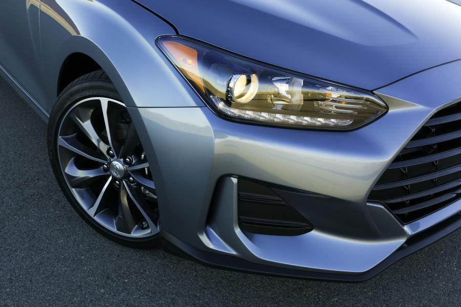 Детали экстерьера Hyundai Veloster 2018 года  (NA) (фото 17 из 37)